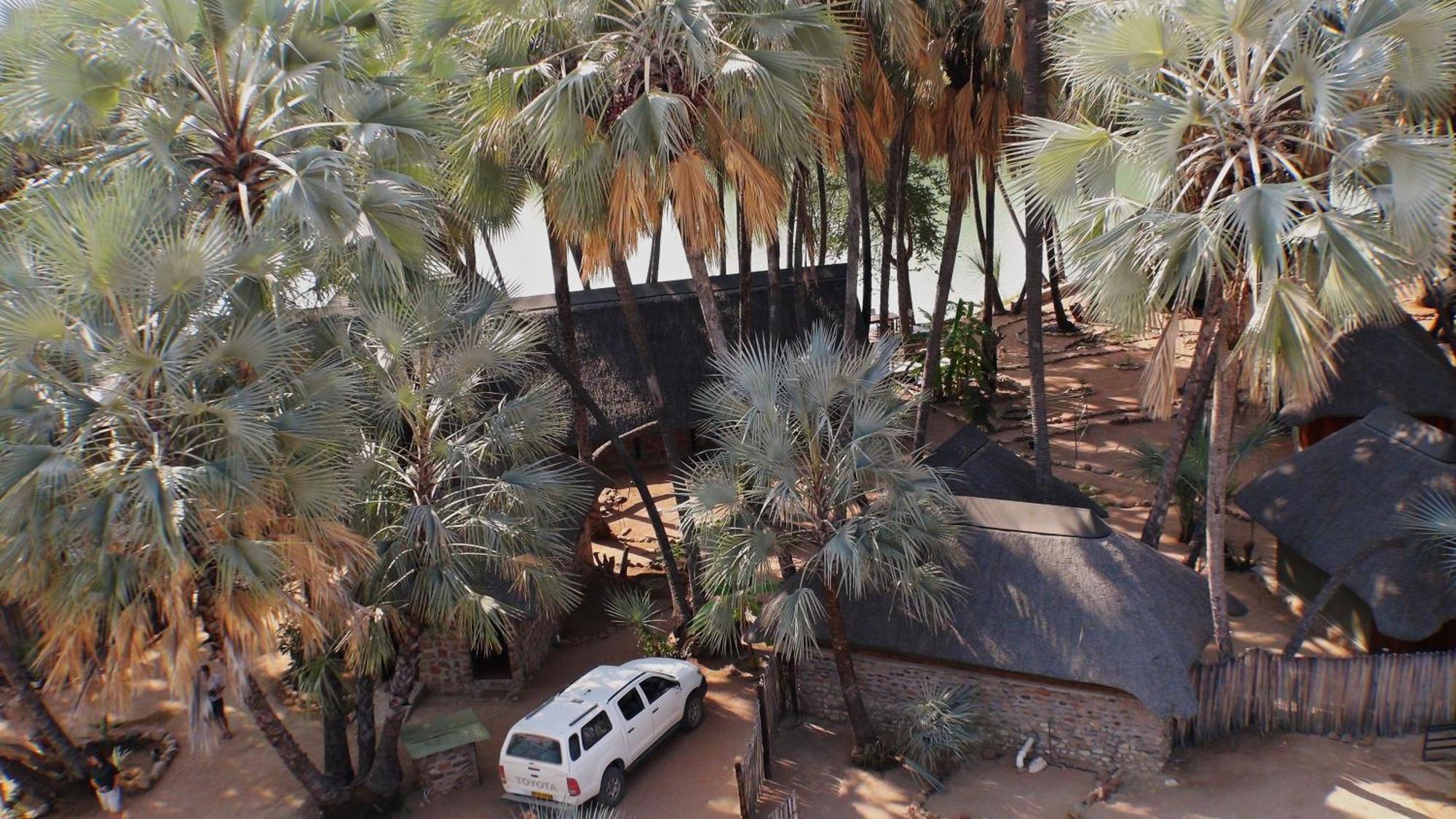 Omarunga Epupa-Falls Camp Экстерьер фото